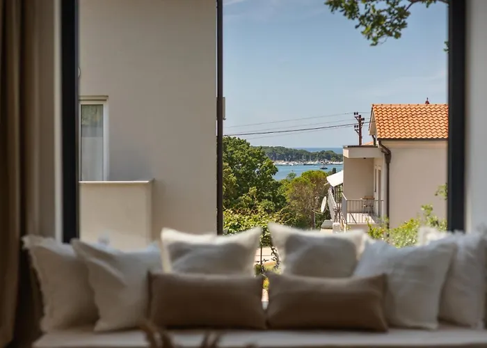 Modern Casetta Molindrio With Pool In Vila Poreč